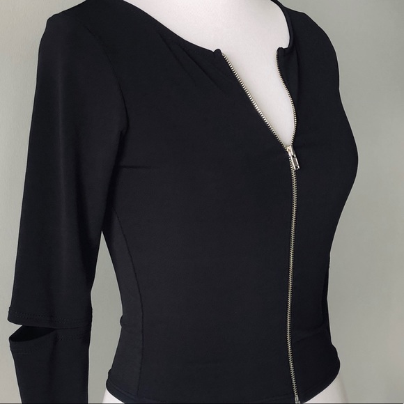 Fitted Zip Top - Picture 6 of 6